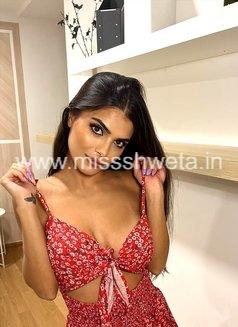 Ekta Kapoor escort girl